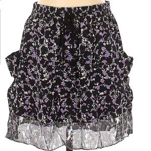 NWOT Marc by Marc Jacobs beautiful Silk Skirit in Size Small